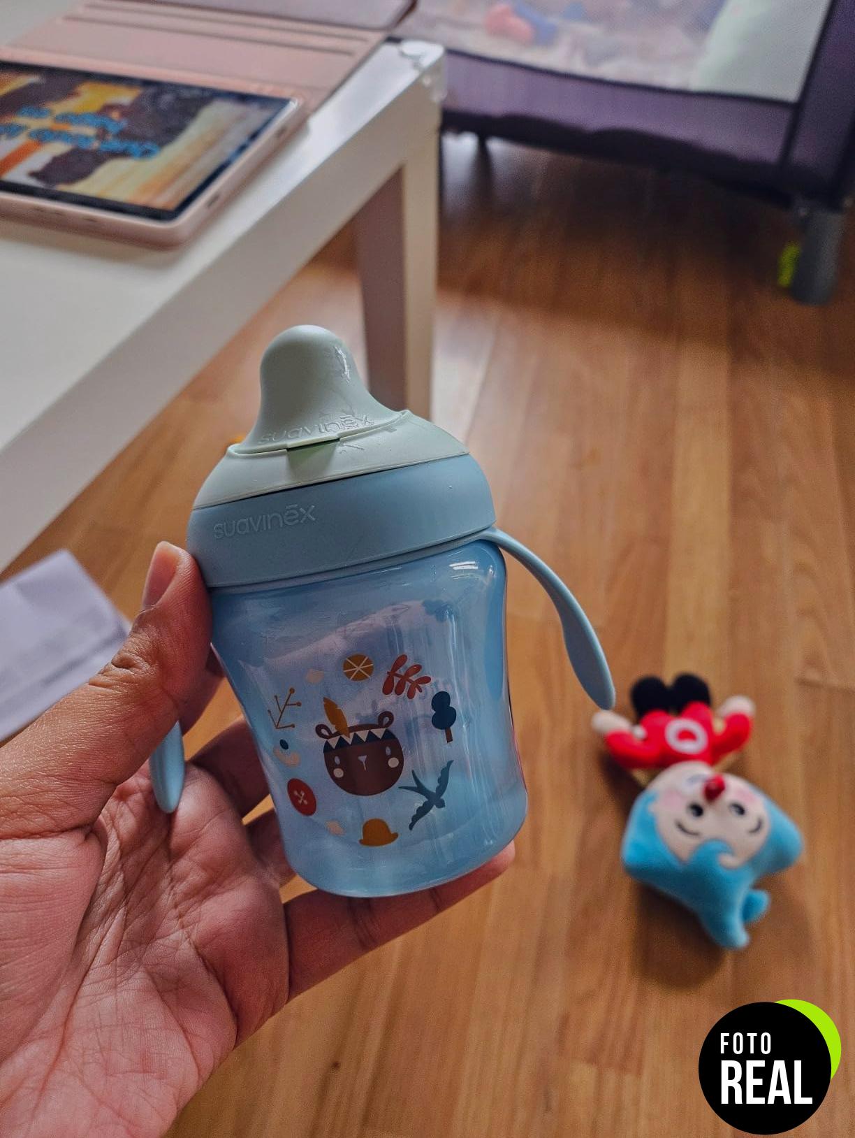 suavinex-vaso-aprendizaje-bebe-rosa-foto-2